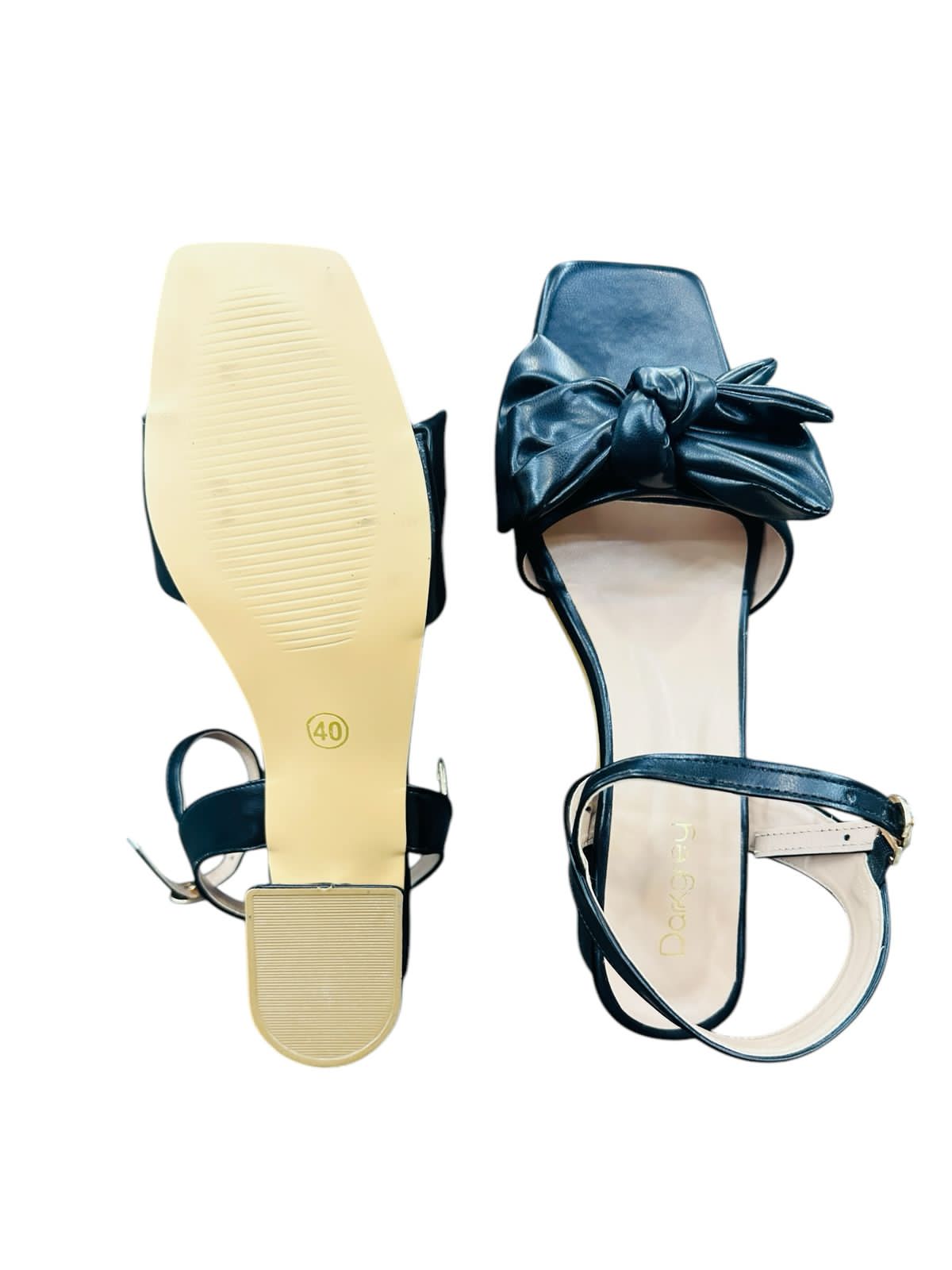 Fashionable heels with bow(527)Black